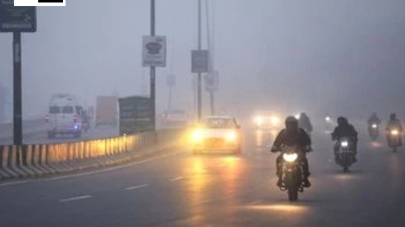 Delhi is shivering in fog and cold today, icy winds worsen the weather; find out when we will get relief.